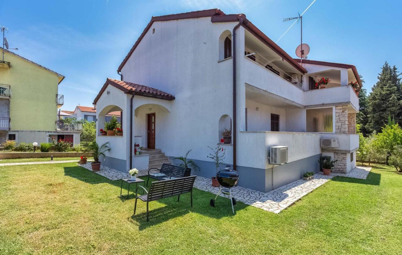 Apartament Lili Poreč Zewnętrze zdjęcie